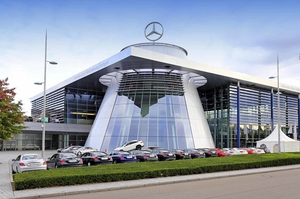 Escritório da Mercedes-Benz em Stuttgart