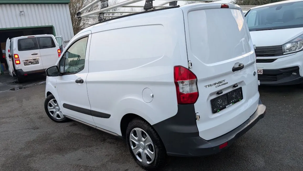Ford Transit Courier 1.5 Tdci Airco Warranty Image 5